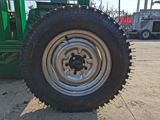 Walking device of Environmental protection single cleaning vibrating screen